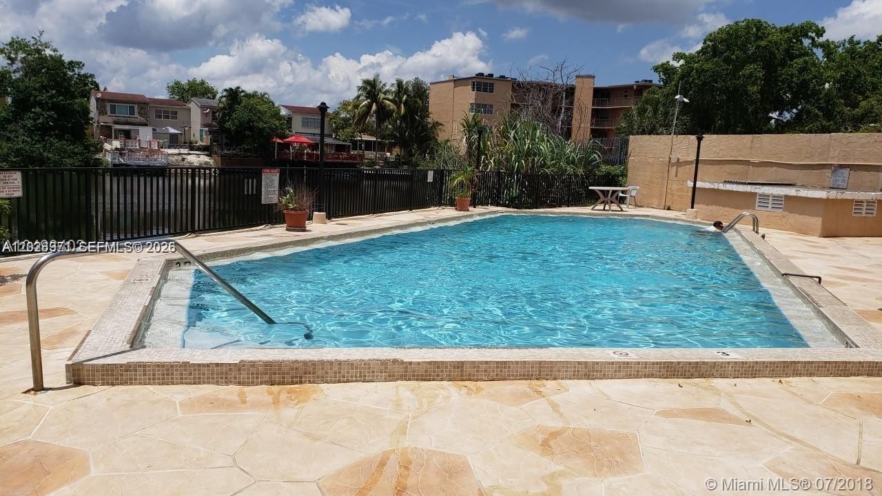 1325 W 68th St , Unit 214, Hialeah, FL 33014 Photo