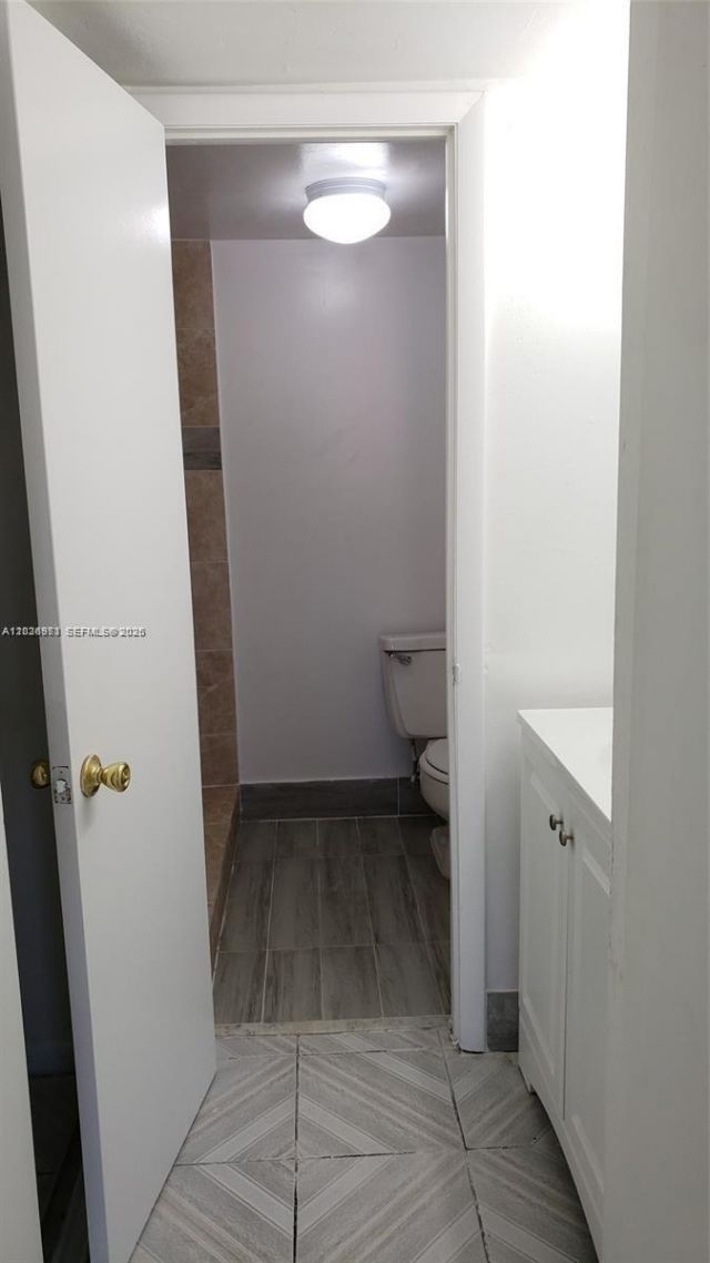 1325 W 68th St , Unit 214, Hialeah, FL 33014 Photo