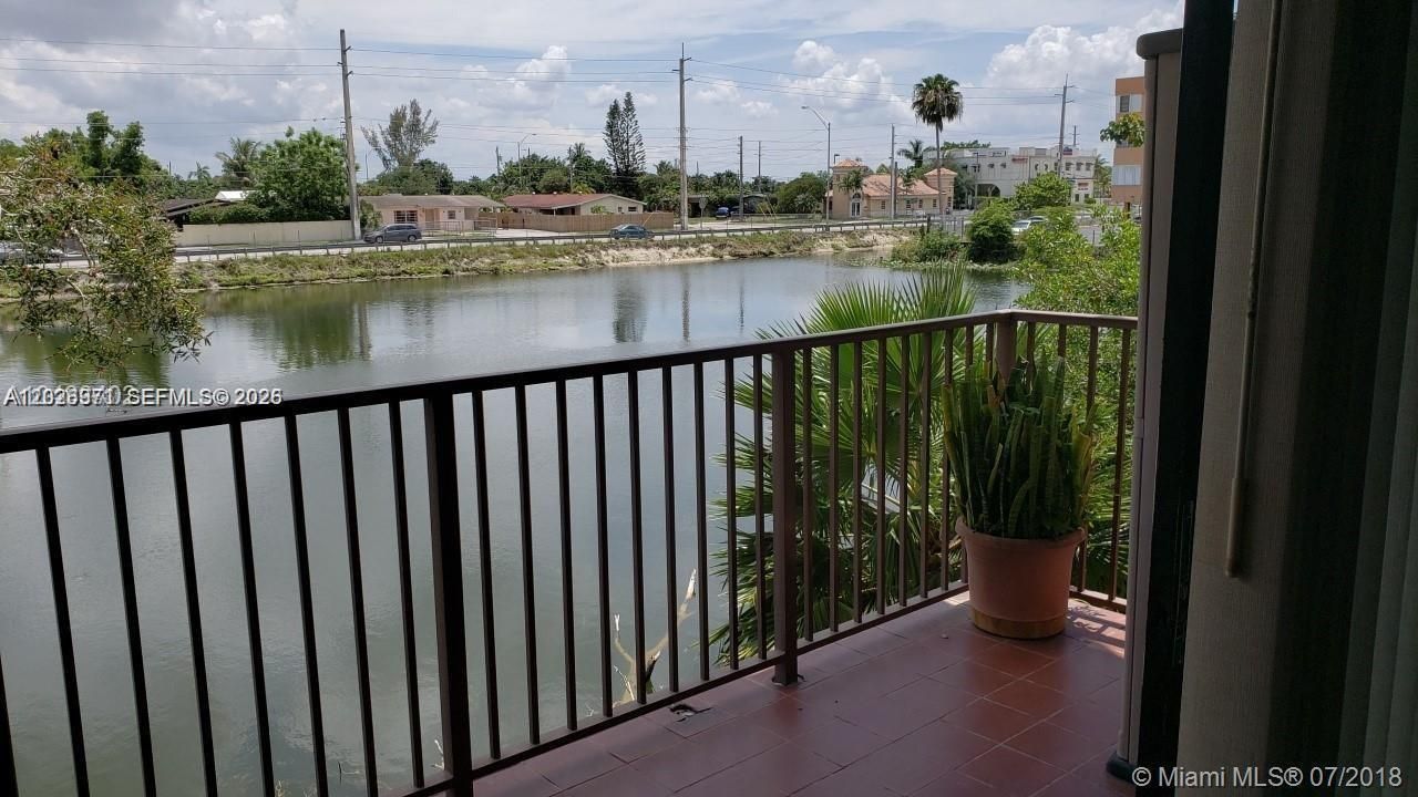 1325 W 68th St , Unit 214, Hialeah, FL 33014 Photo