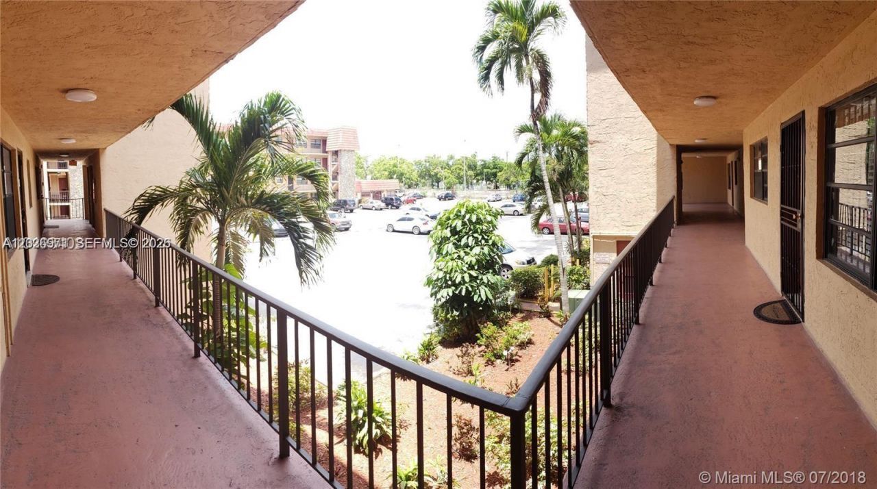 1325 W 68th St , Unit 214, Hialeah, FL 33014 Photo