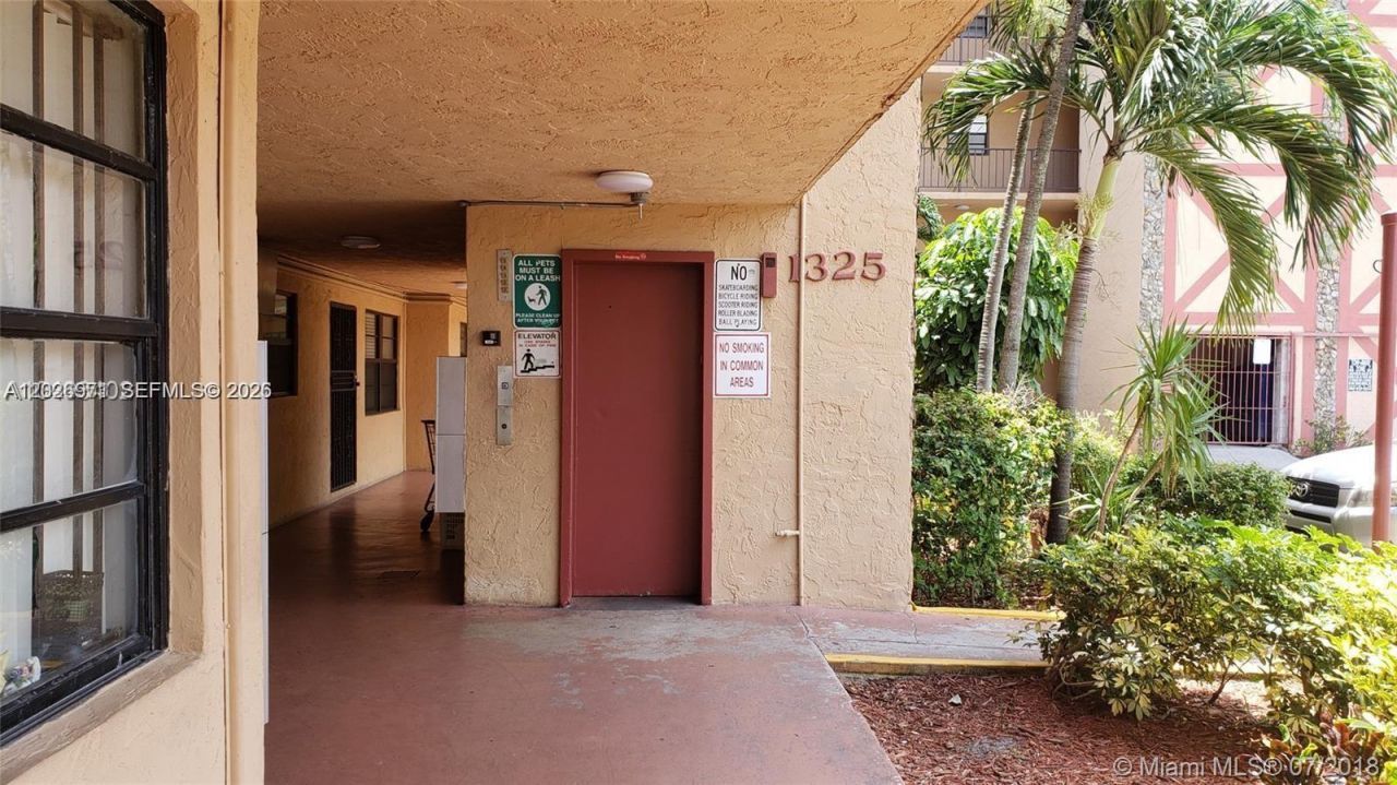 1325 W 68th St , Unit 214, Hialeah, FL 33014 Photo