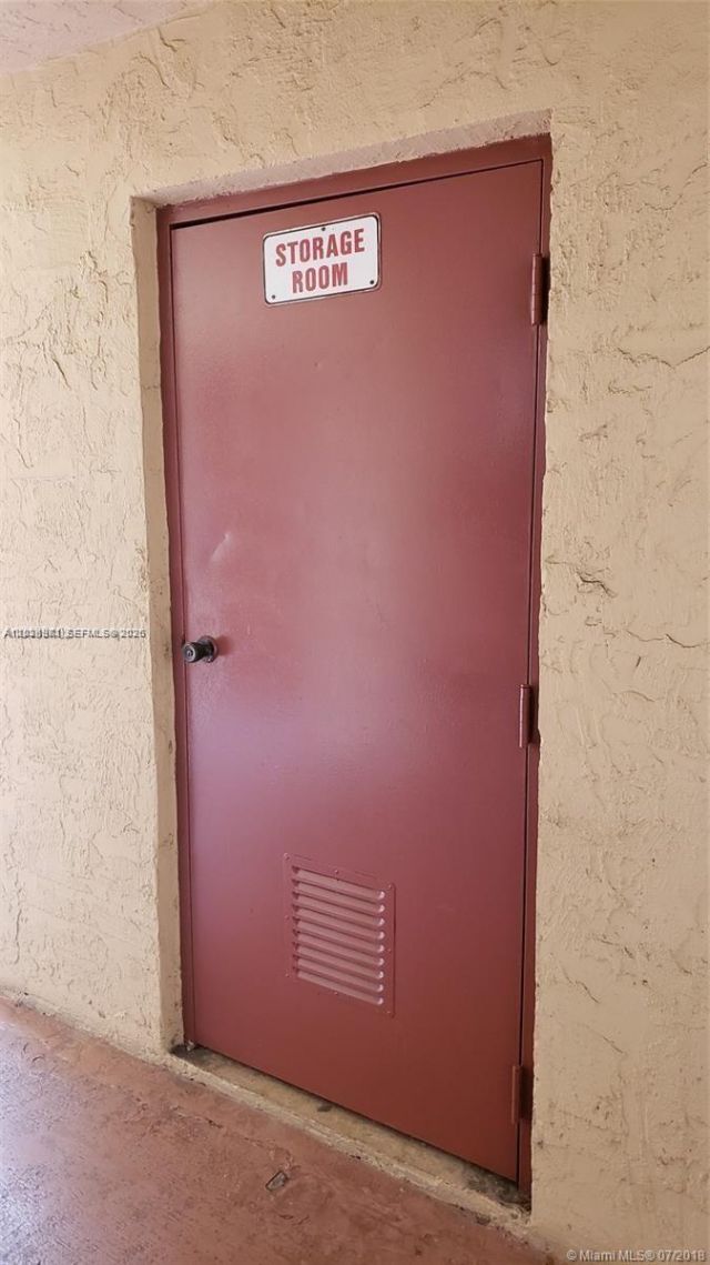 1325 W 68th St , Unit 214, Hialeah, FL 33014 Photo
