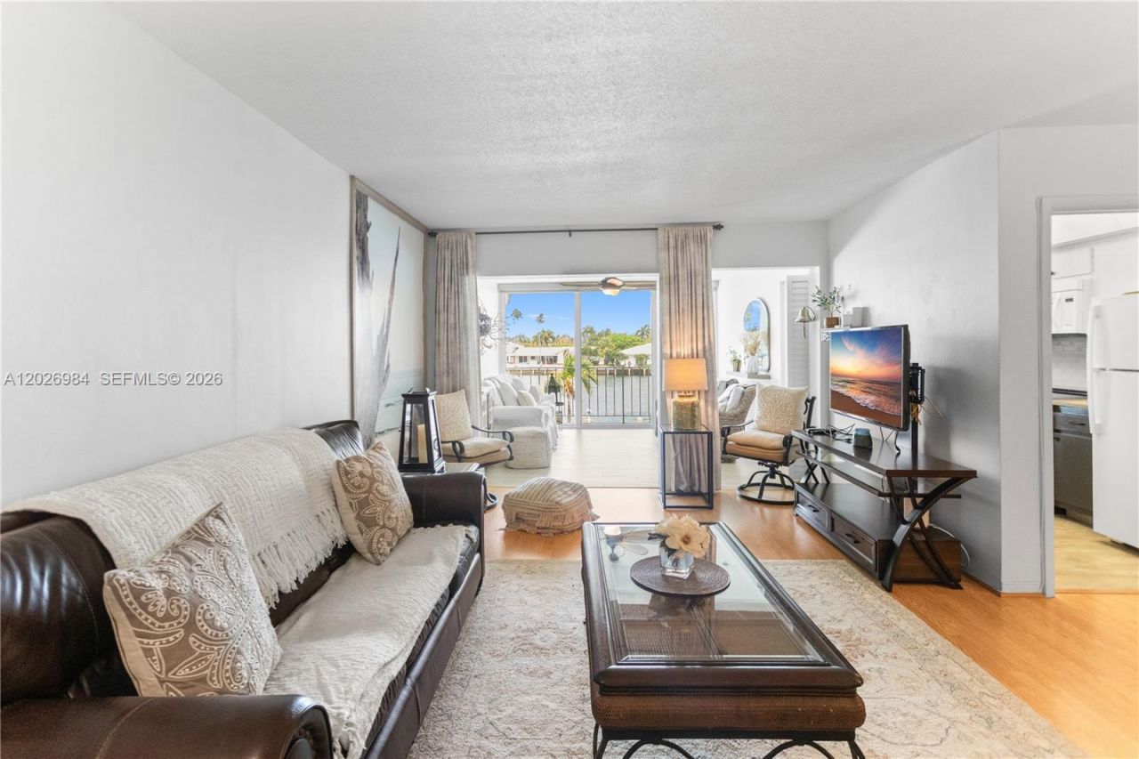 743 N Riverside Dr , Unit 4B, Pompano Beach, FL 33062 Photo
