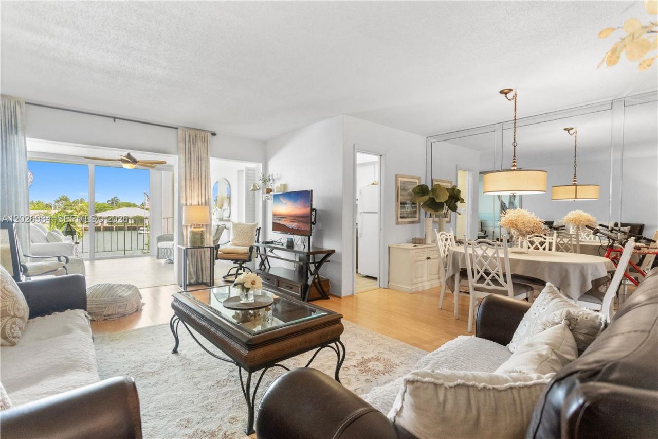 743 N Riverside Dr , Unit 4B, Pompano Beach, FL 33062 Photo