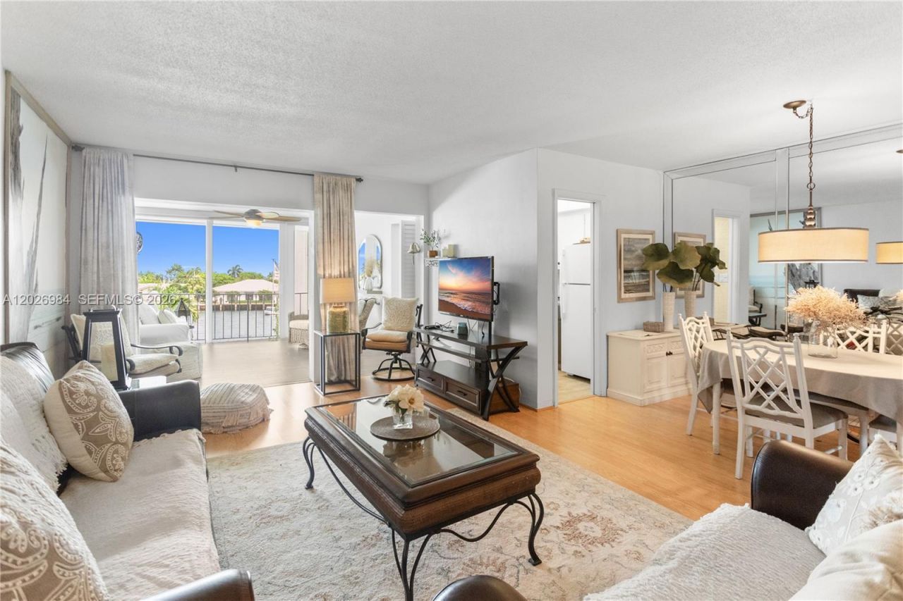 743 N Riverside Dr , Unit 4B, Pompano Beach, FL 33062 Photo