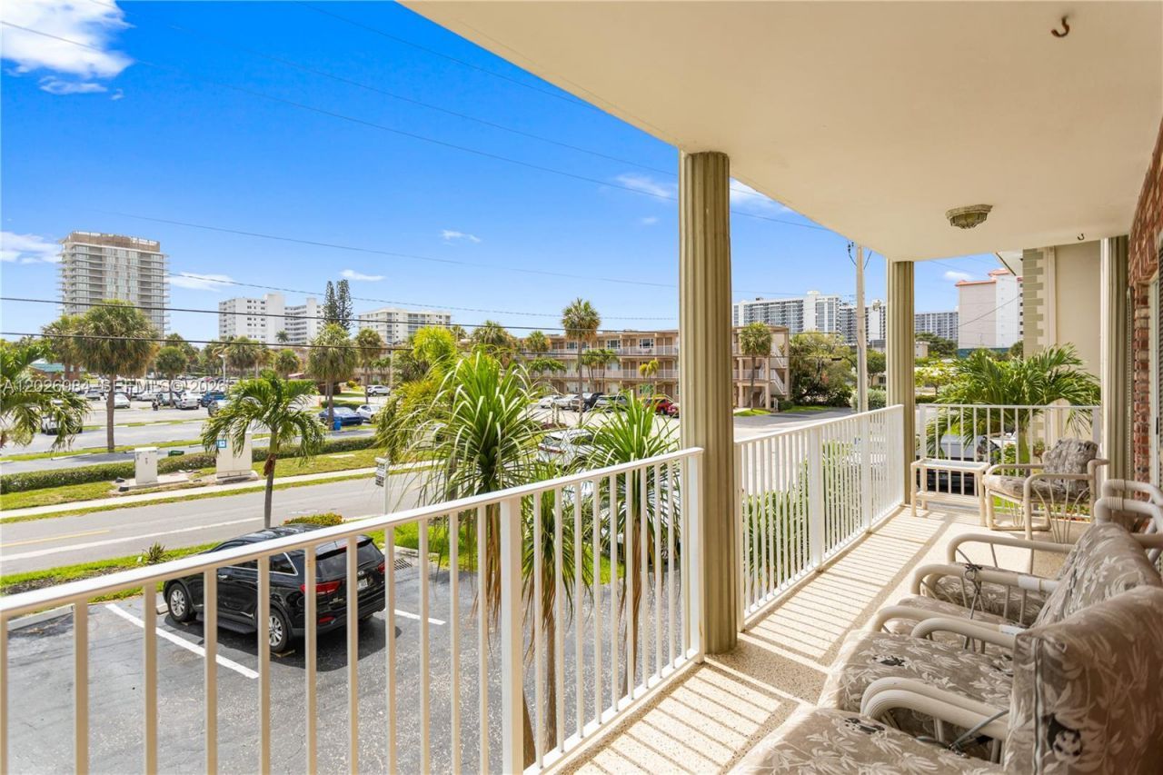 743 N Riverside Dr , Unit 4B, Pompano Beach, FL 33062 Photo