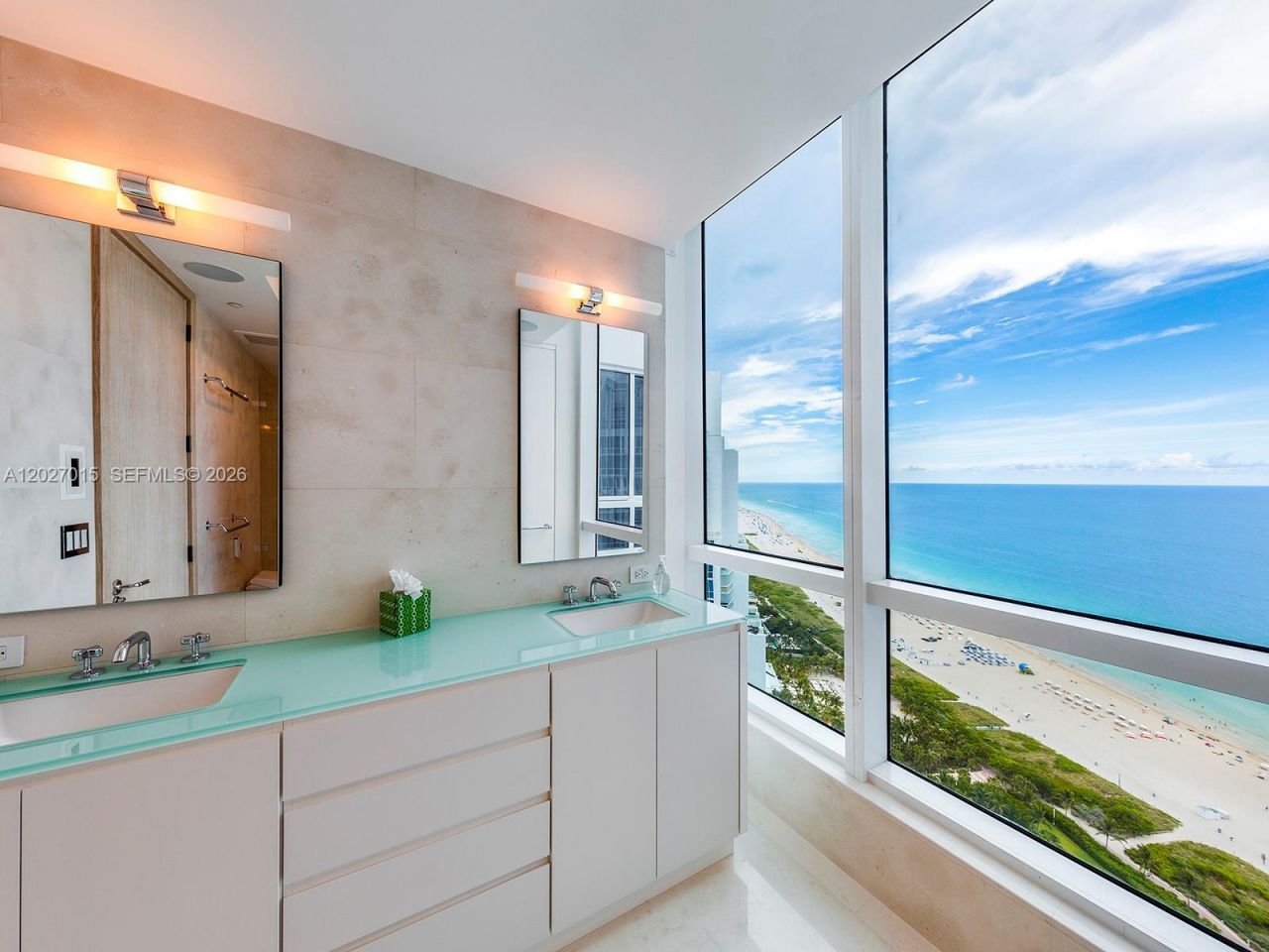 100 S Pointe Dr, Unit 3407, Miami Beach, FL 33139 Photo
