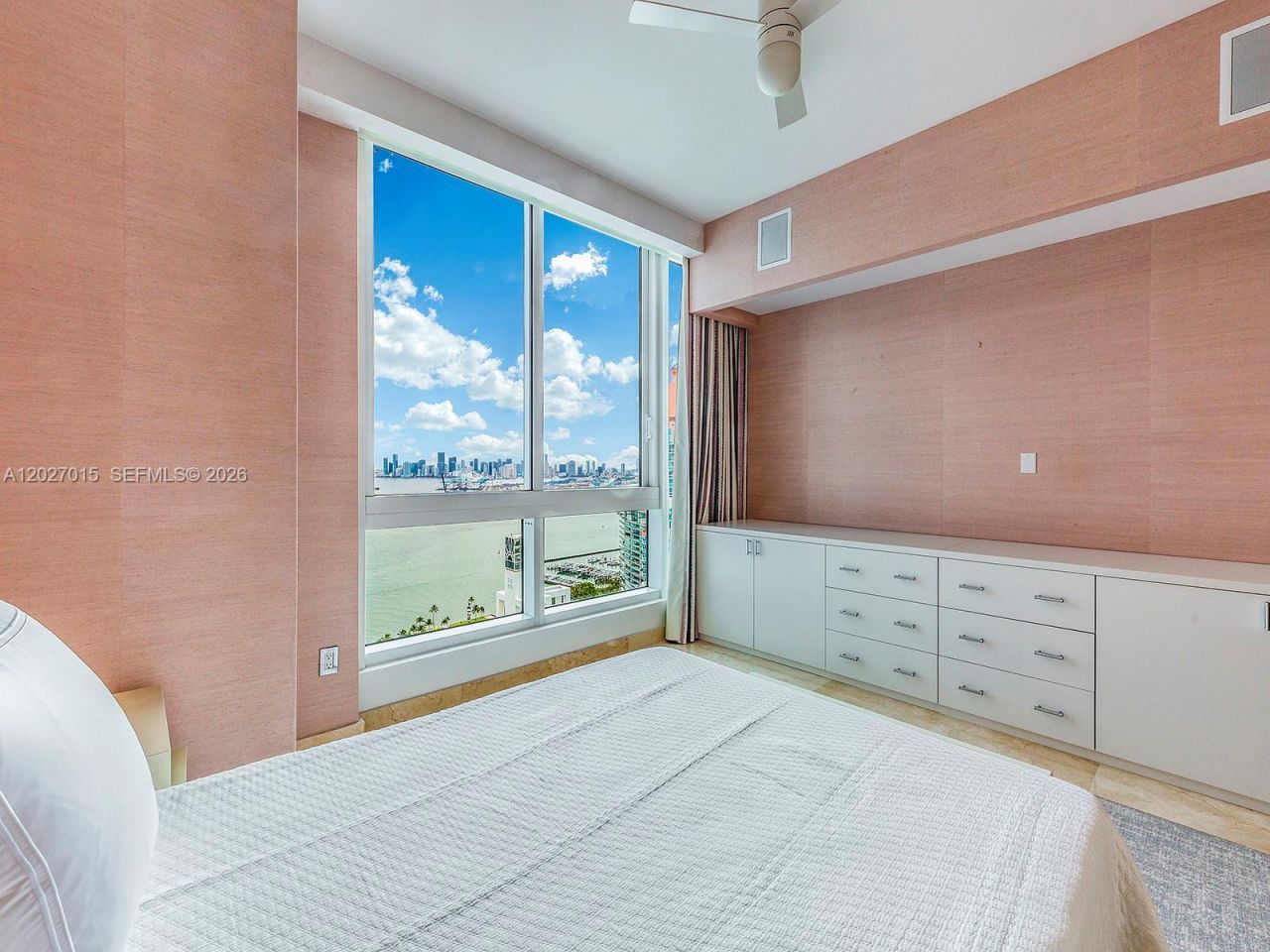 100 S Pointe Dr, Unit 3407, Miami Beach, FL 33139 Photo