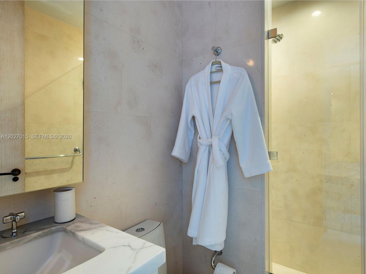 100 S Pointe Dr, Unit 3407, Miami Beach, FL 33139 Photo