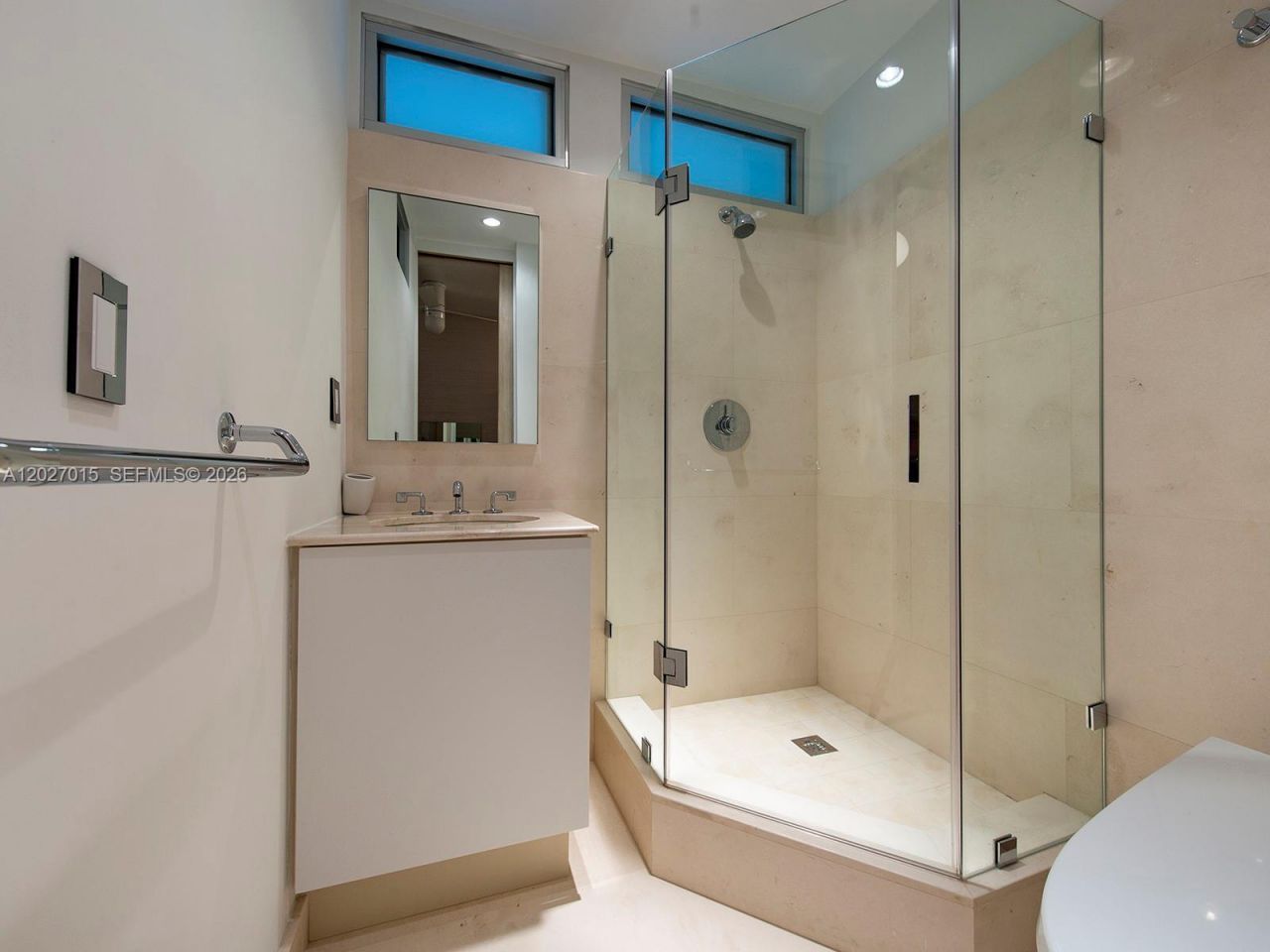 100 S Pointe Dr, Unit 3407, Miami Beach, FL 33139 Photo