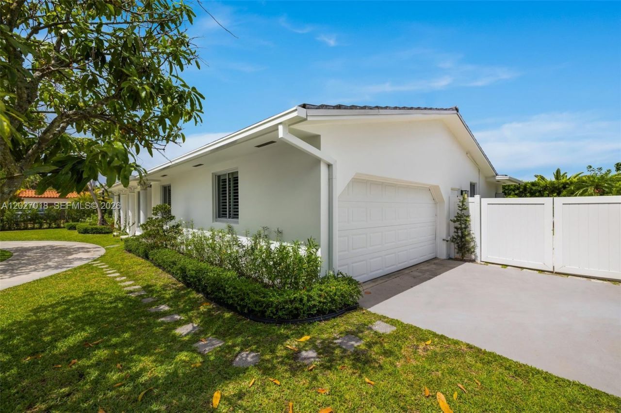 4730 SW 89th Ave, Miami, FL 33165 Photo
