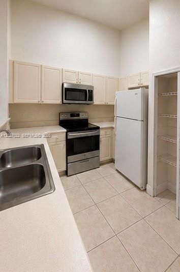 2811 SE 17th Ave , Unit 206, Homestead, FL 33035 Photo