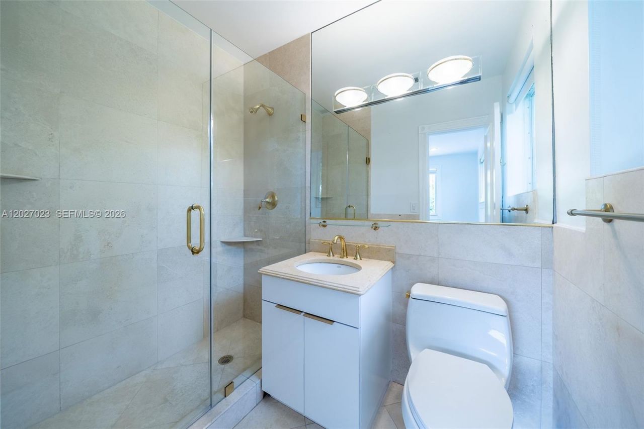 9835 W Broadview Dr, Bay Harbor Islands, FL 33154 Photo
