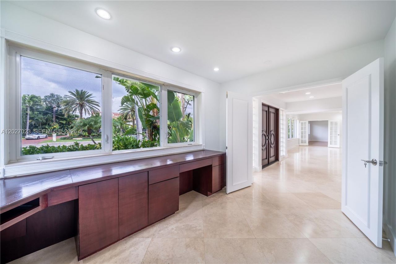 9835 W Broadview Dr, Bay Harbor Islands, FL 33154 Photo