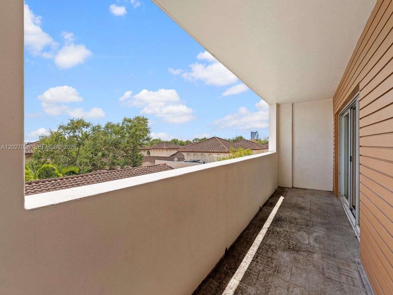 2740 SW 28th Ter, Unit 508, Miami, FL 33133 Photo