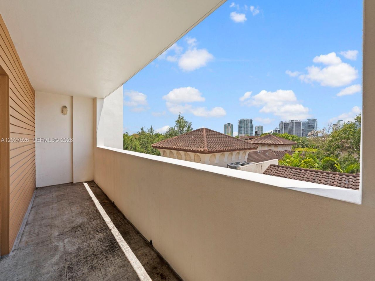 2740 SW 28th Ter, Unit 508, Miami, FL 33133 Photo