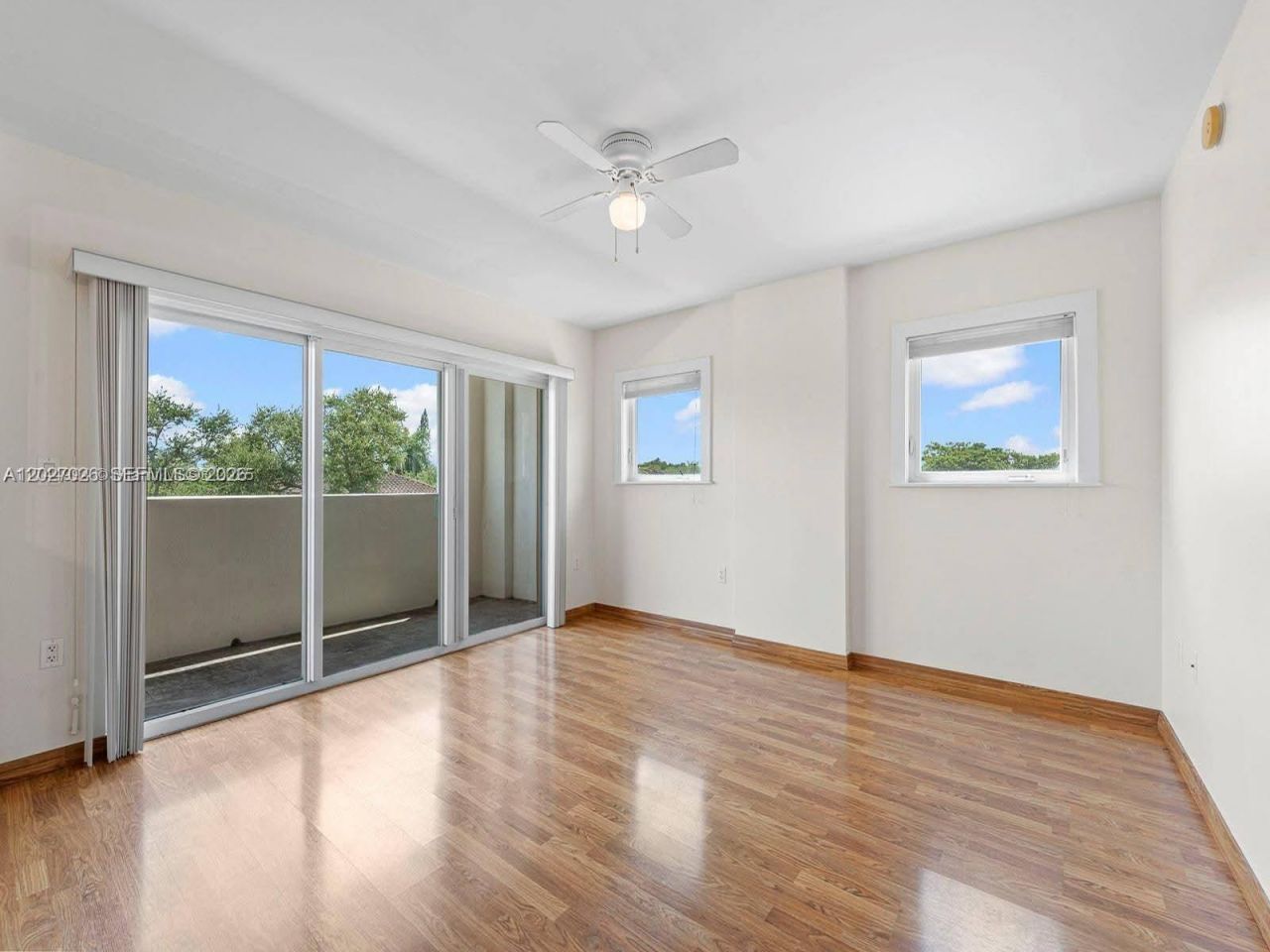 2740 SW 28th Ter, Unit 508, Miami, FL 33133 Photo