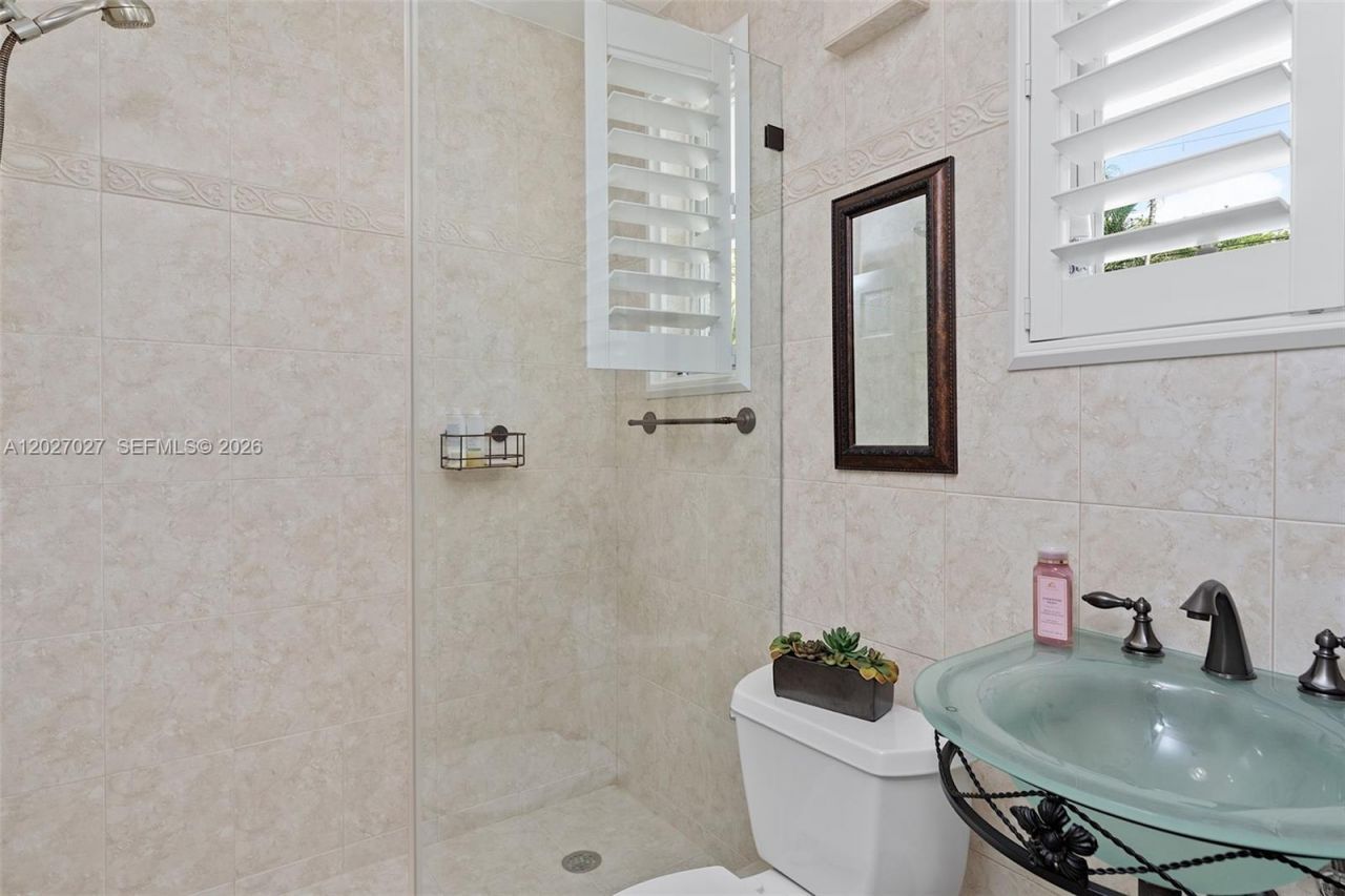 4750 Alhambra Cir , Coral Gables, FL 33146 Photo