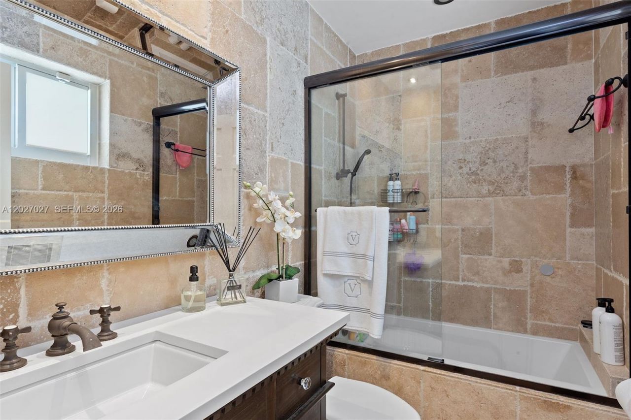 4750 Alhambra Cir , Coral Gables, FL 33146 Photo