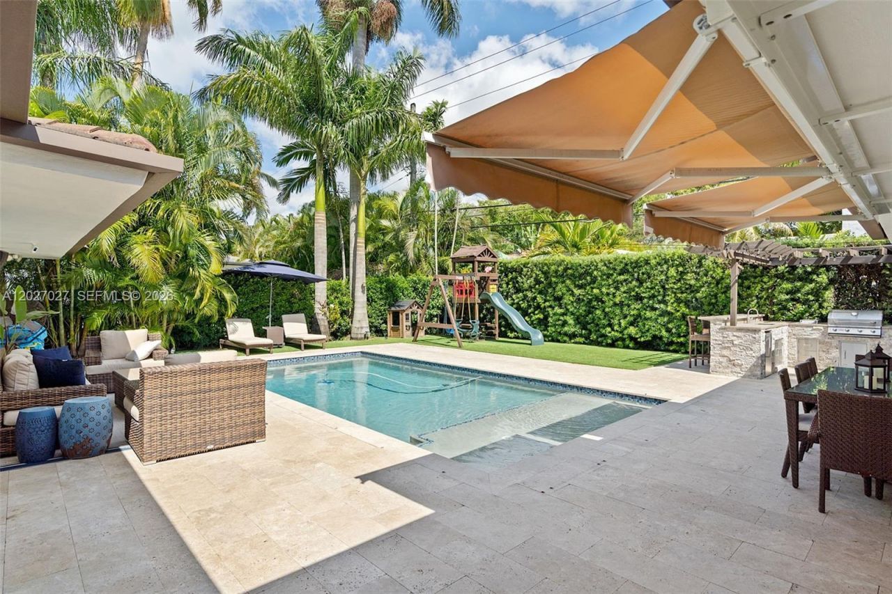 4750 Alhambra Cir , Coral Gables, FL 33146 Photo