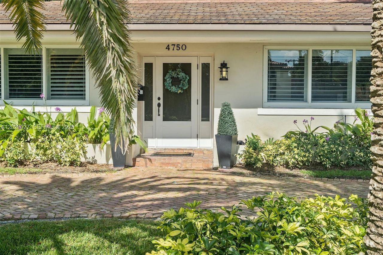 4750 Alhambra Cir , Coral Gables, FL 33146 Photo