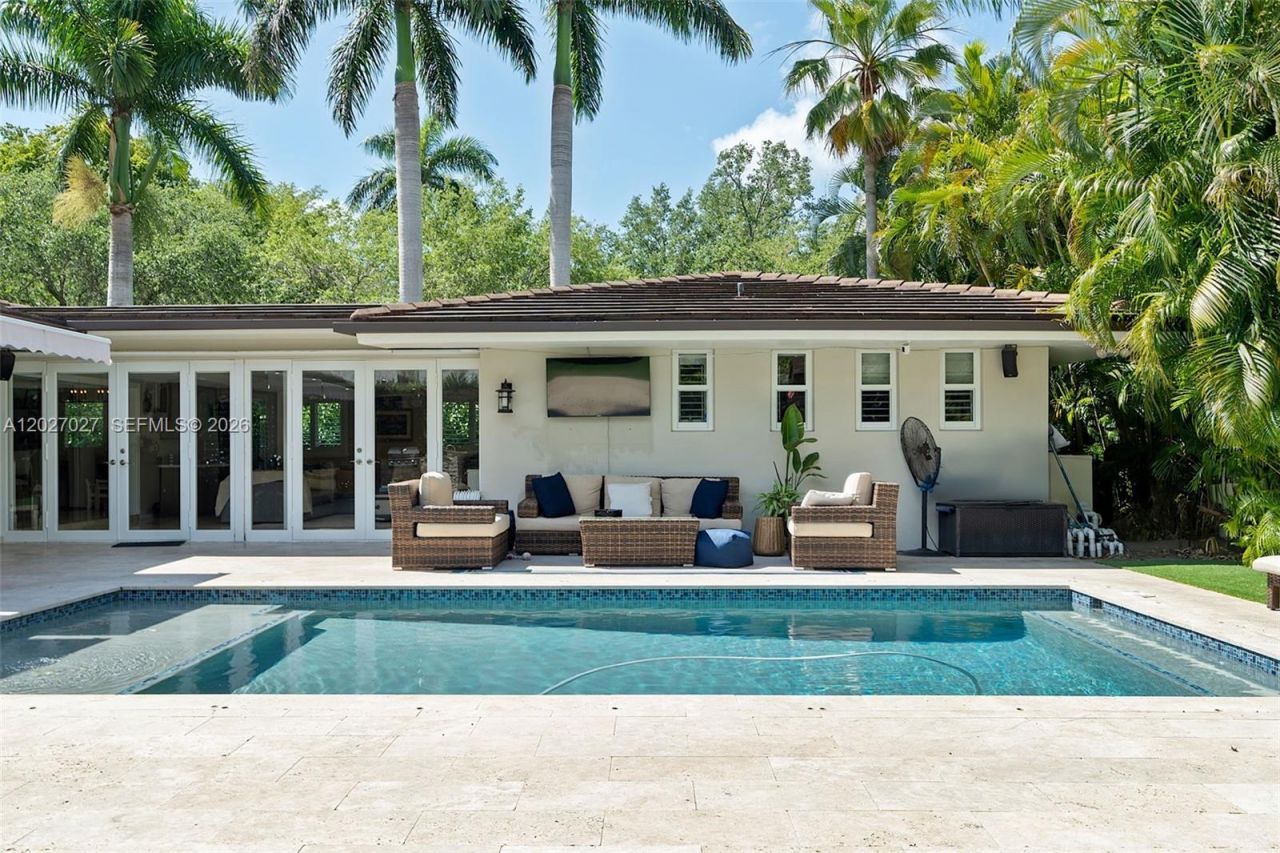 4750 Alhambra Cir , Coral Gables, FL 33146 Photo