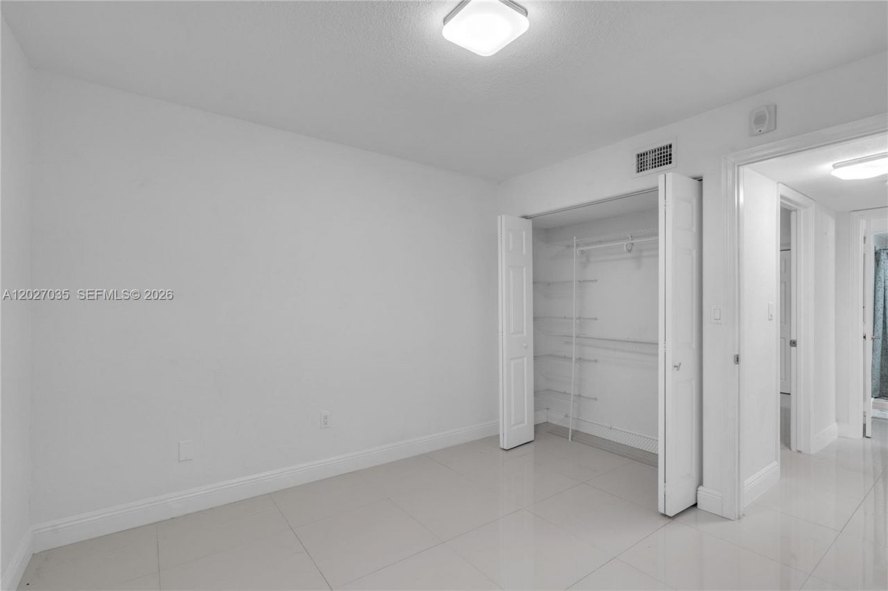9440 W Flagler St , Unit 208, Miami, FL 33174 Photo