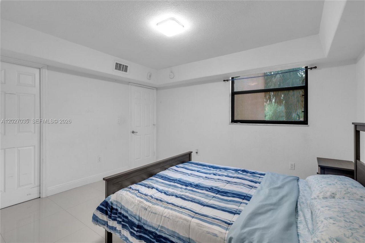 9440 W Flagler St , Unit 208, Miami, FL 33174 Photo