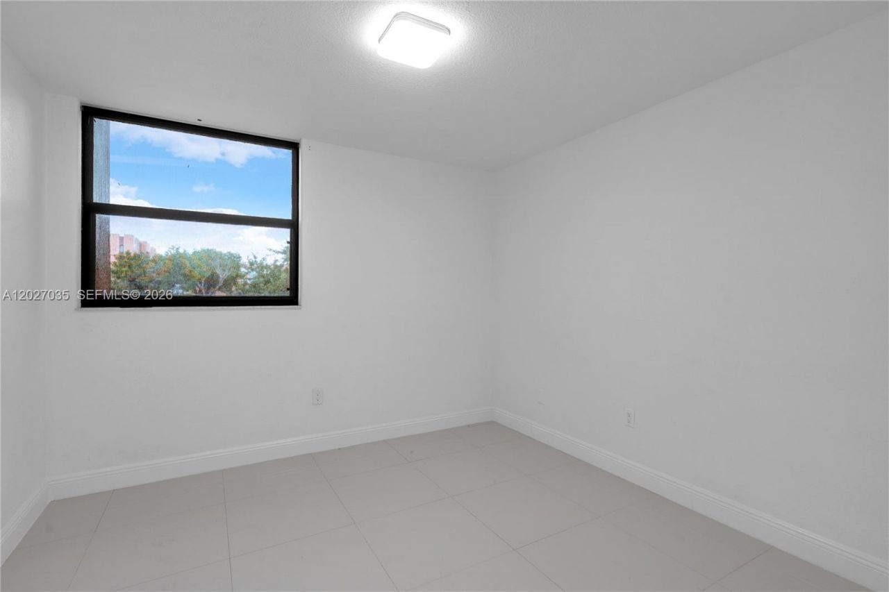 9440 W Flagler St , Unit 208, Miami, FL 33174 Photo