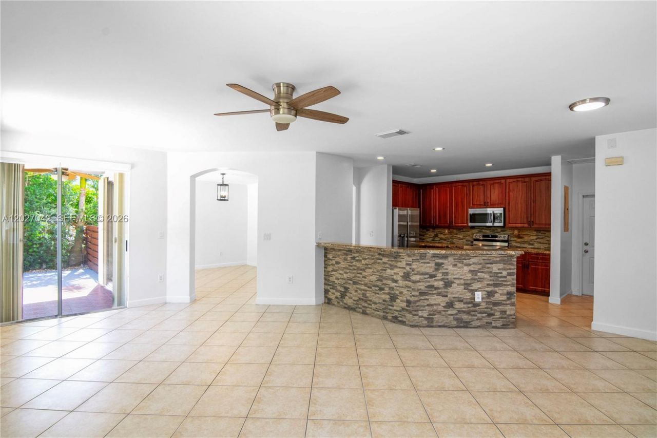 16001 SW 43rd Ter , Unit 16001, Miami, FL 33185 Photo