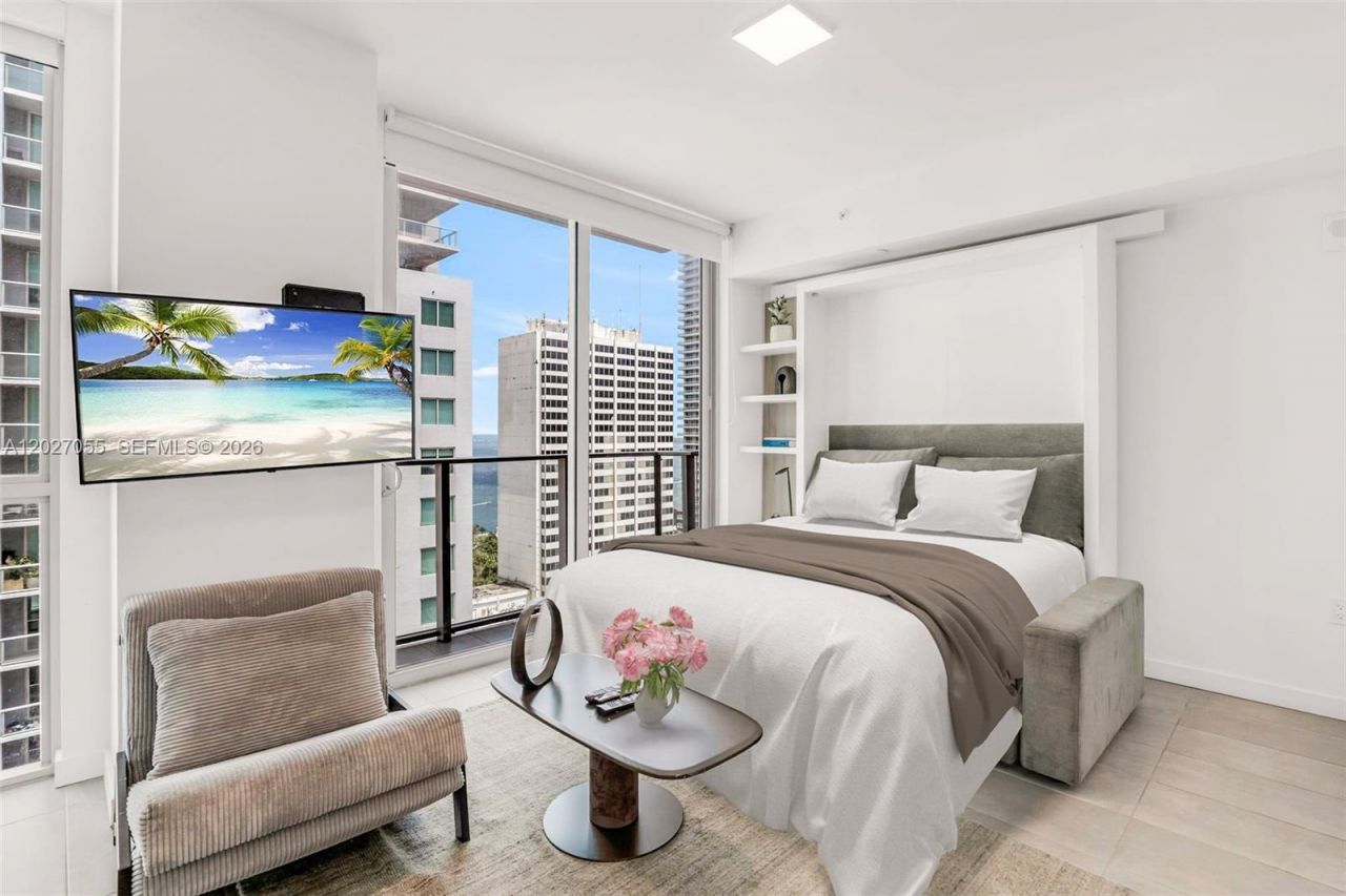 227 NE 2nd St , Unit 2611, Miami, FL 33132 Photo
