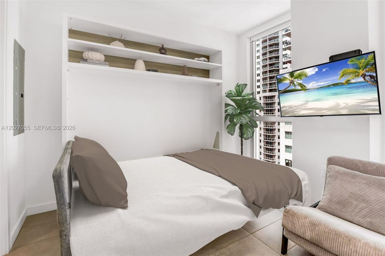 227 NE 2nd St , Unit 2611, Miami, FL 33132 Photo