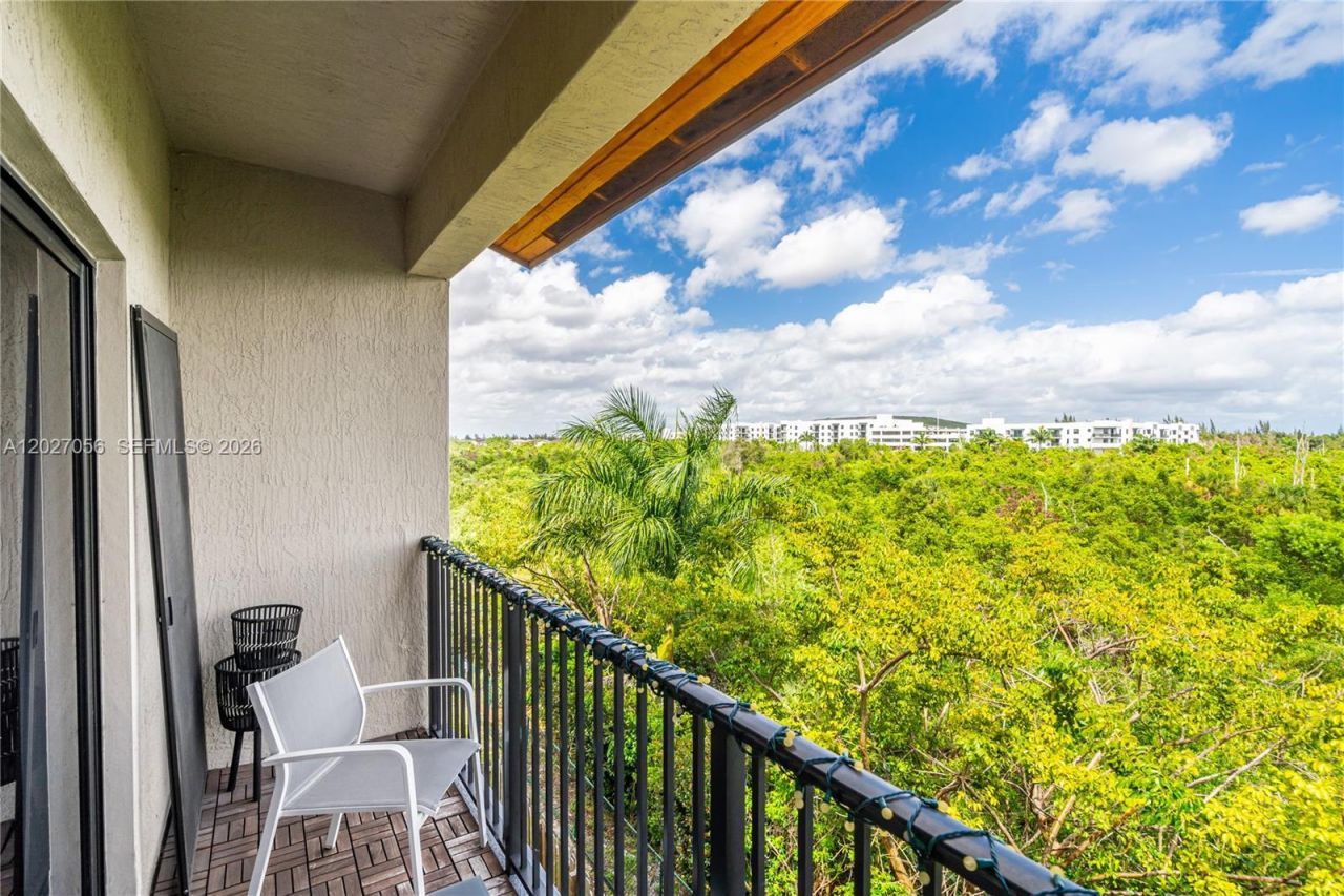 8175 NW 104th Ave , Unit 32, Doral, FL 33178 Photo