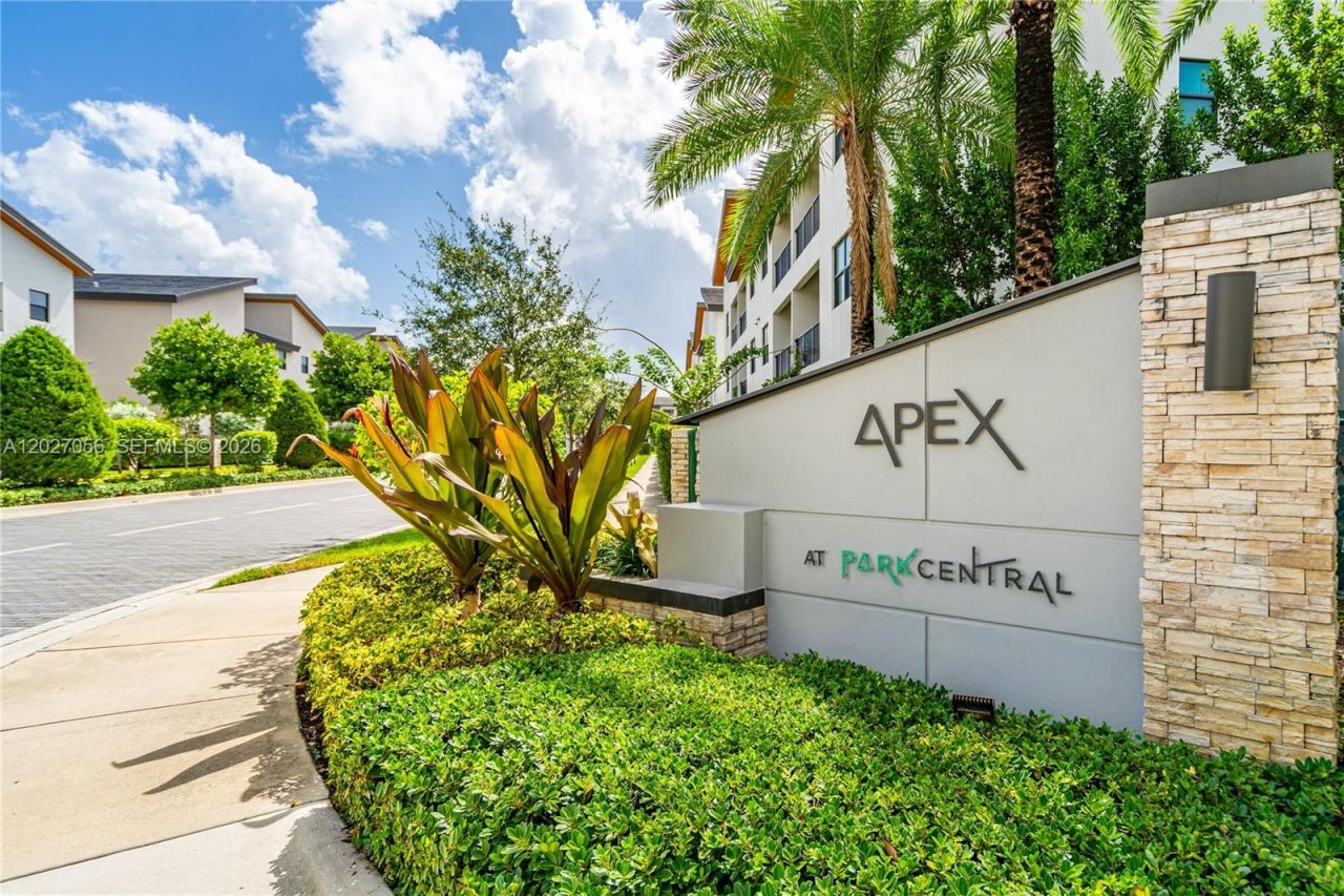 8175 NW 104th Ave , Unit 32, Doral, FL 33178 Photo
