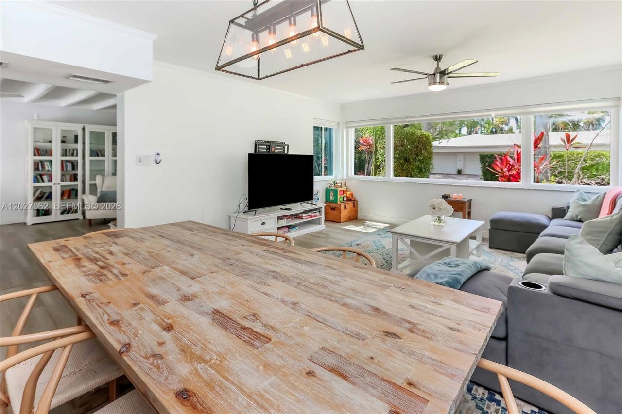 955 Van Buren St , Hollywood, FL 33019 Photo