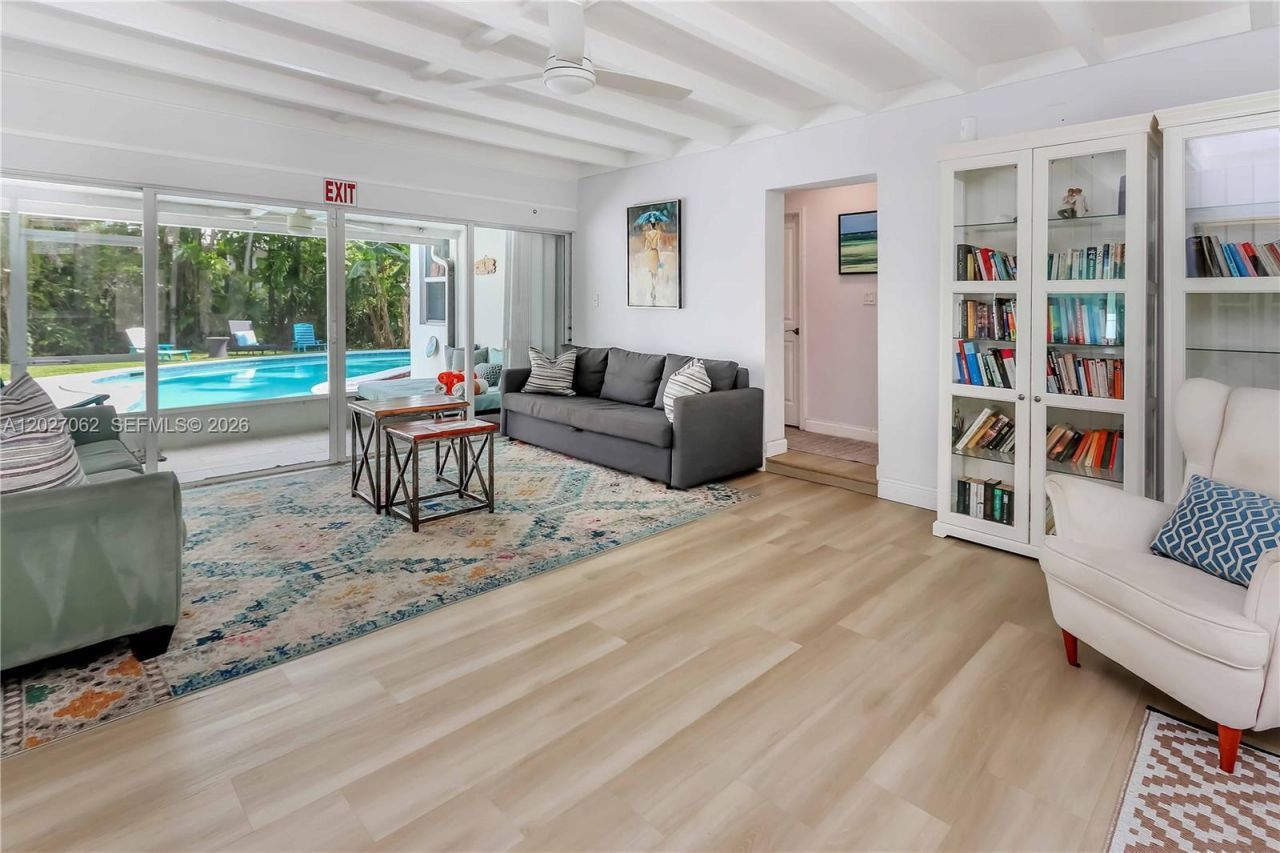 955 Van Buren St , Hollywood, FL 33019 Photo