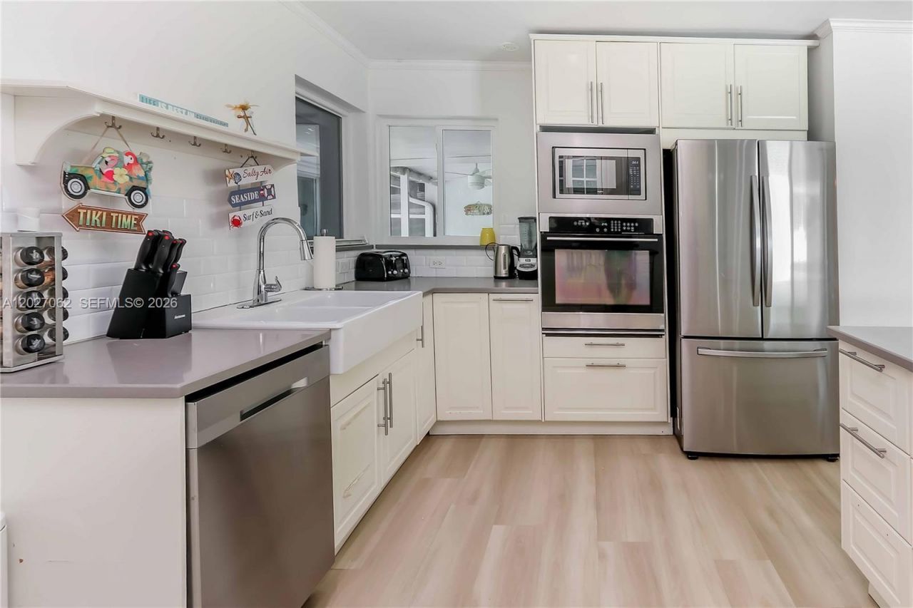 955 Van Buren St , Hollywood, FL 33019 Photo