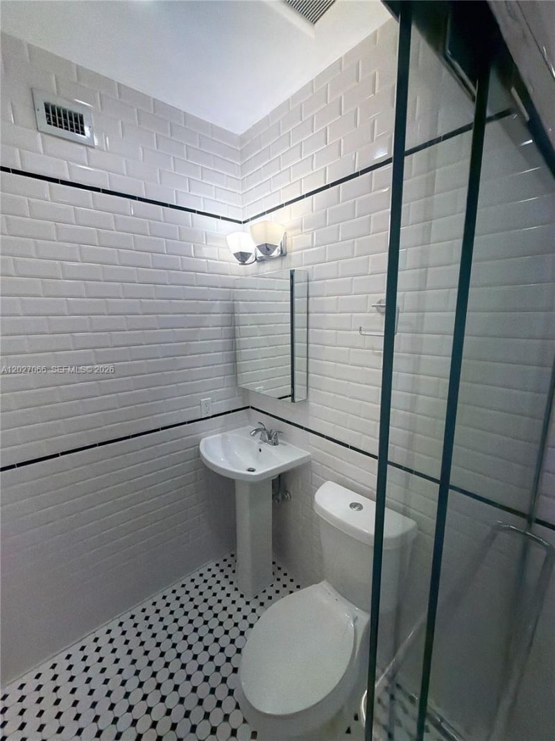 3669 Poinciana Ave , Unit 3A, Miami, FL 33133 Photo