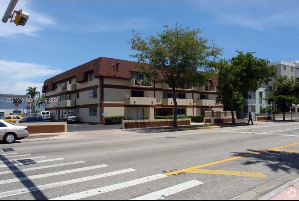 1175 Normandy Dr , Unit 3B, Miami Beach, FL 33141 Photo