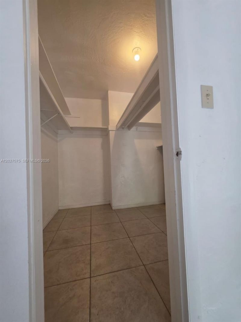 1175 Normandy Dr , Unit 3B, Miami Beach, FL 33141 Photo