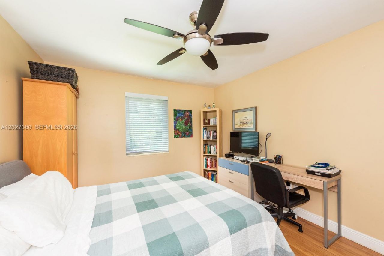 1870 SW 24th Ter , Miami, FL 33145 Photo