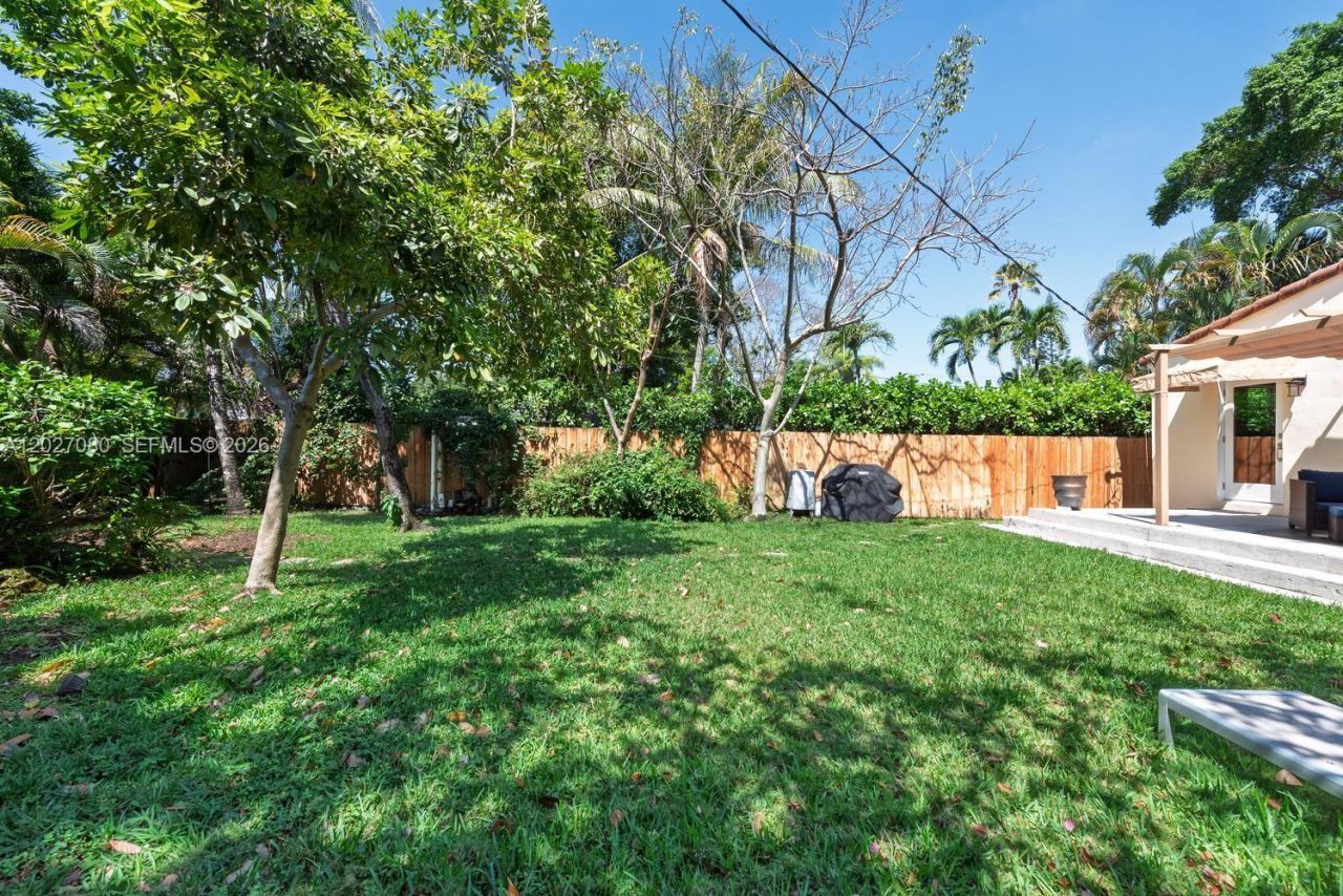 1870 SW 24th Ter , Miami, FL 33145 Photo
