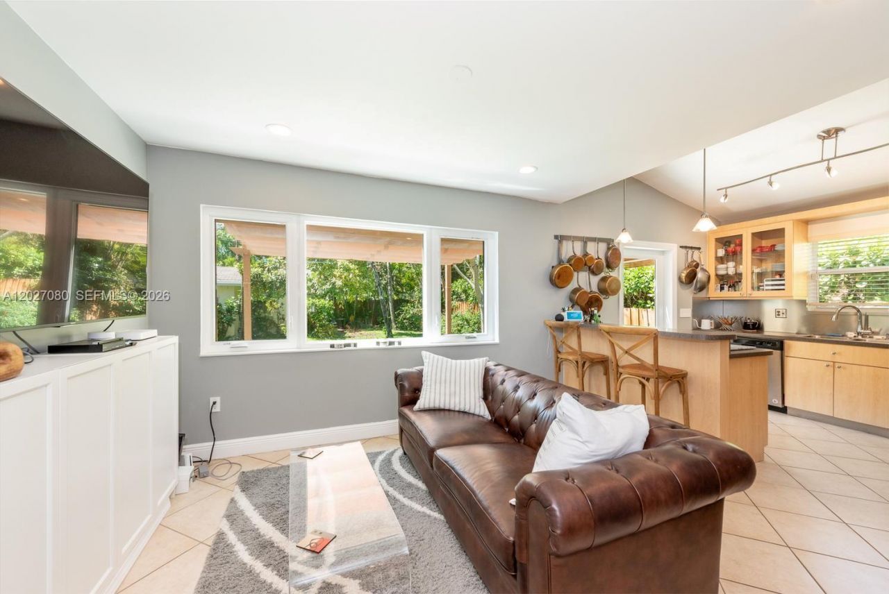 1870 SW 24th Ter , Miami, FL 33145 Photo