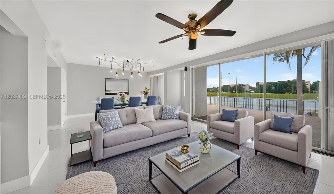 9179 Fontainebleau Blvd, Unit 9, Miami, FL 33172 Main Photo