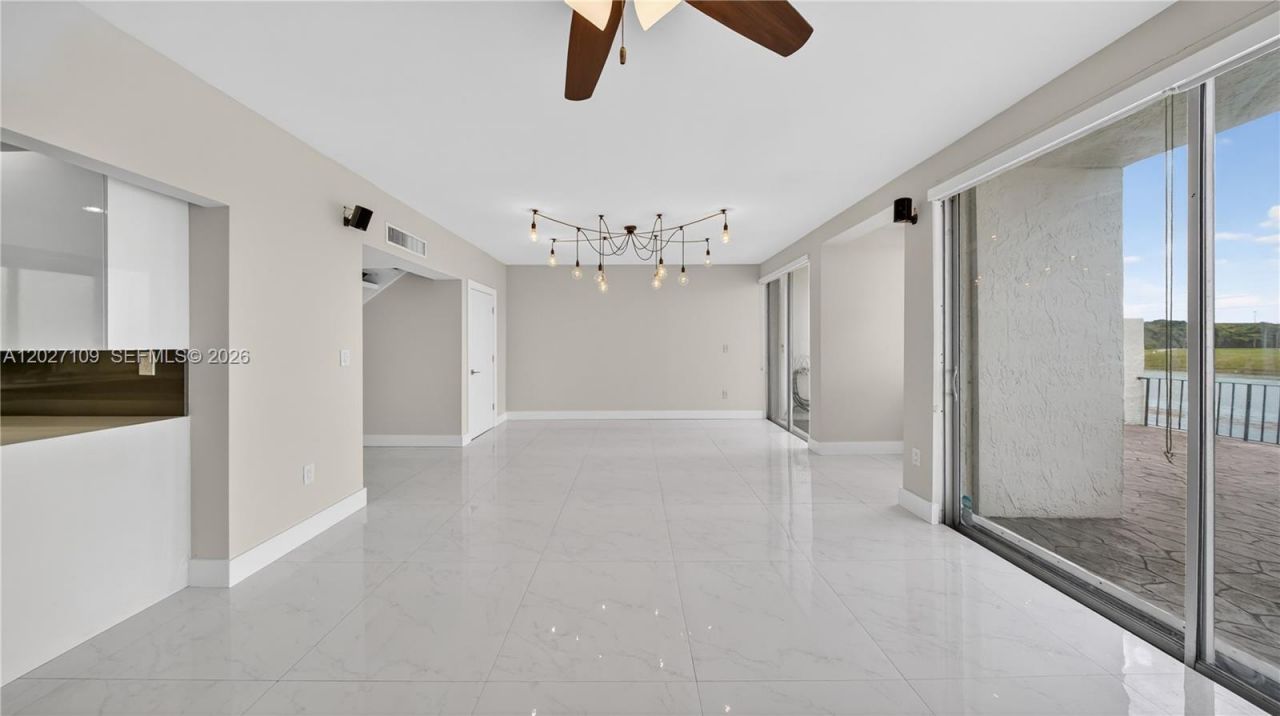 9179 Fontainebleau Blvd, Unit 9, Miami, FL 33172 Photo