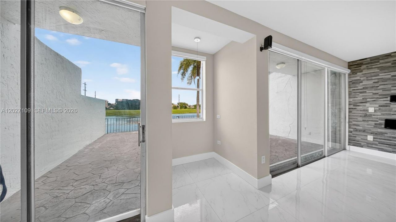 9179 Fontainebleau Blvd, Unit 9, Miami, FL 33172 Photo