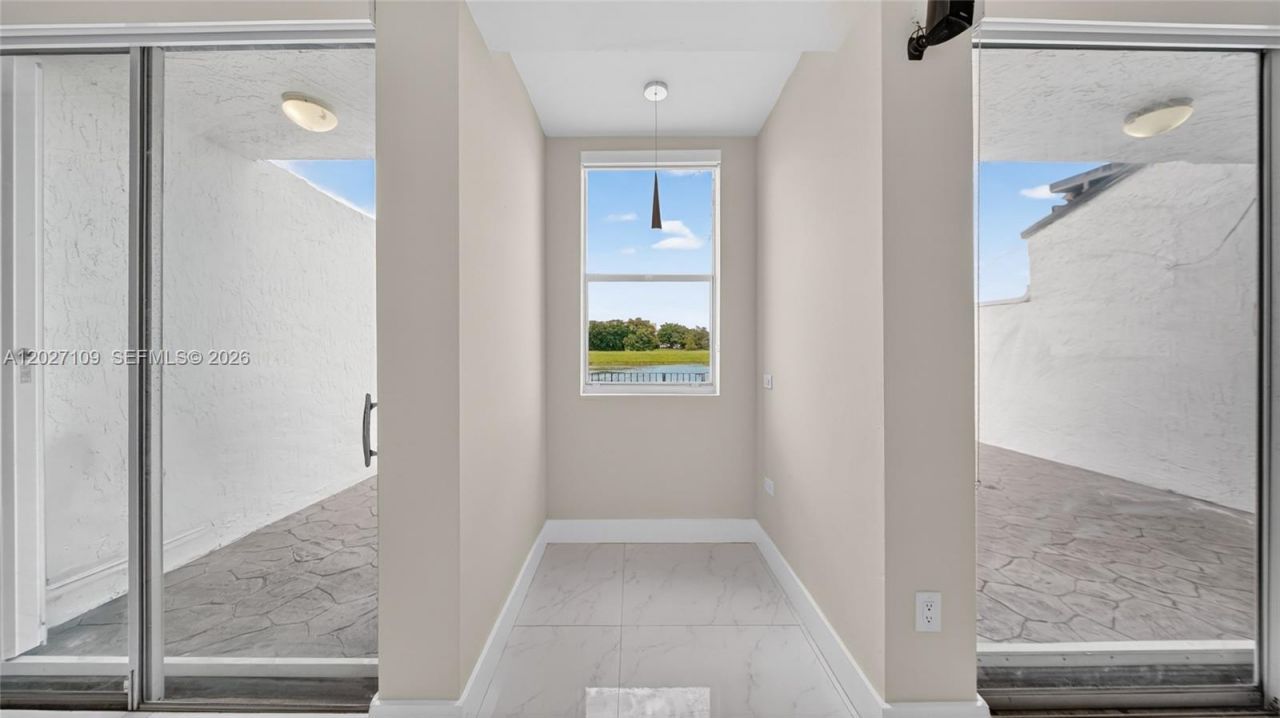 9179 Fontainebleau Blvd, Unit 9, Miami, FL 33172 Photo