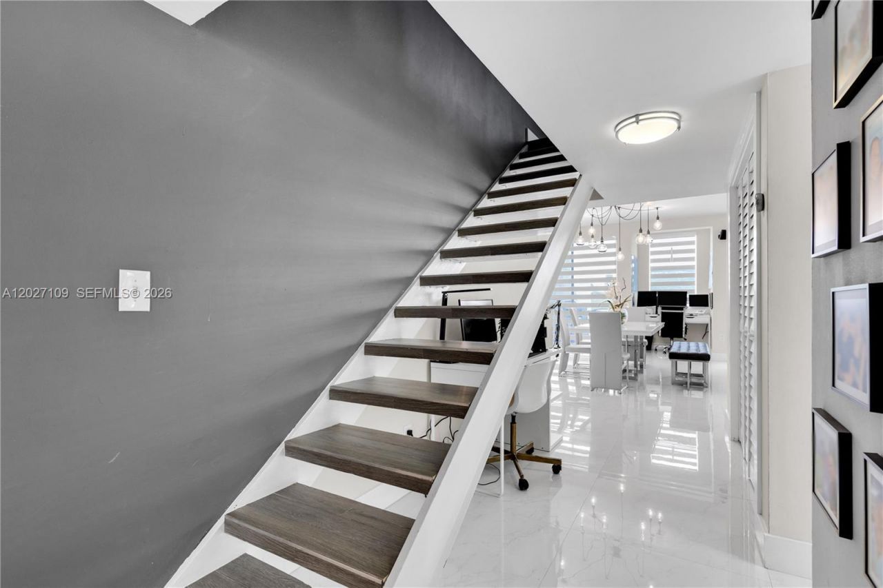 9179 Fontainebleau Blvd, Unit 9, Miami, FL 33172 Photo