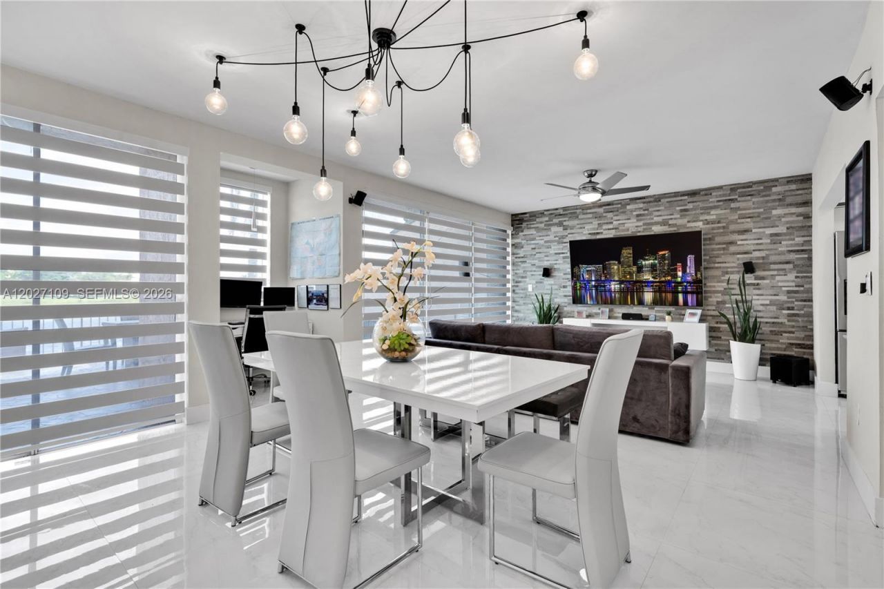 9179 Fontainebleau Blvd, Unit 9, Miami, FL 33172 Photo