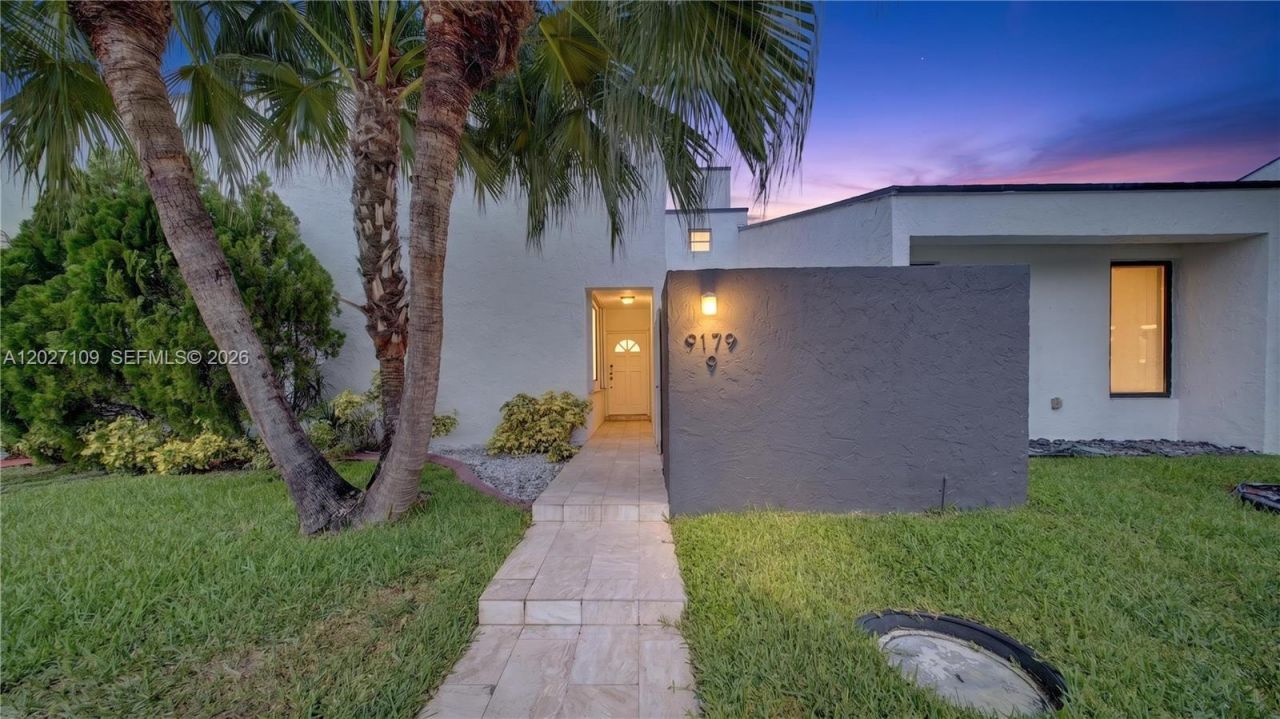 9179 Fontainebleau Blvd, Unit 9, Miami, FL 33172 Photo